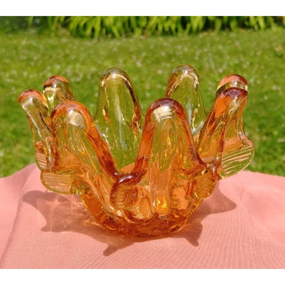 L E Smith Amber Art Glass Swung Bowl 5 Inch Pinched Fingers Simplicity Vintage